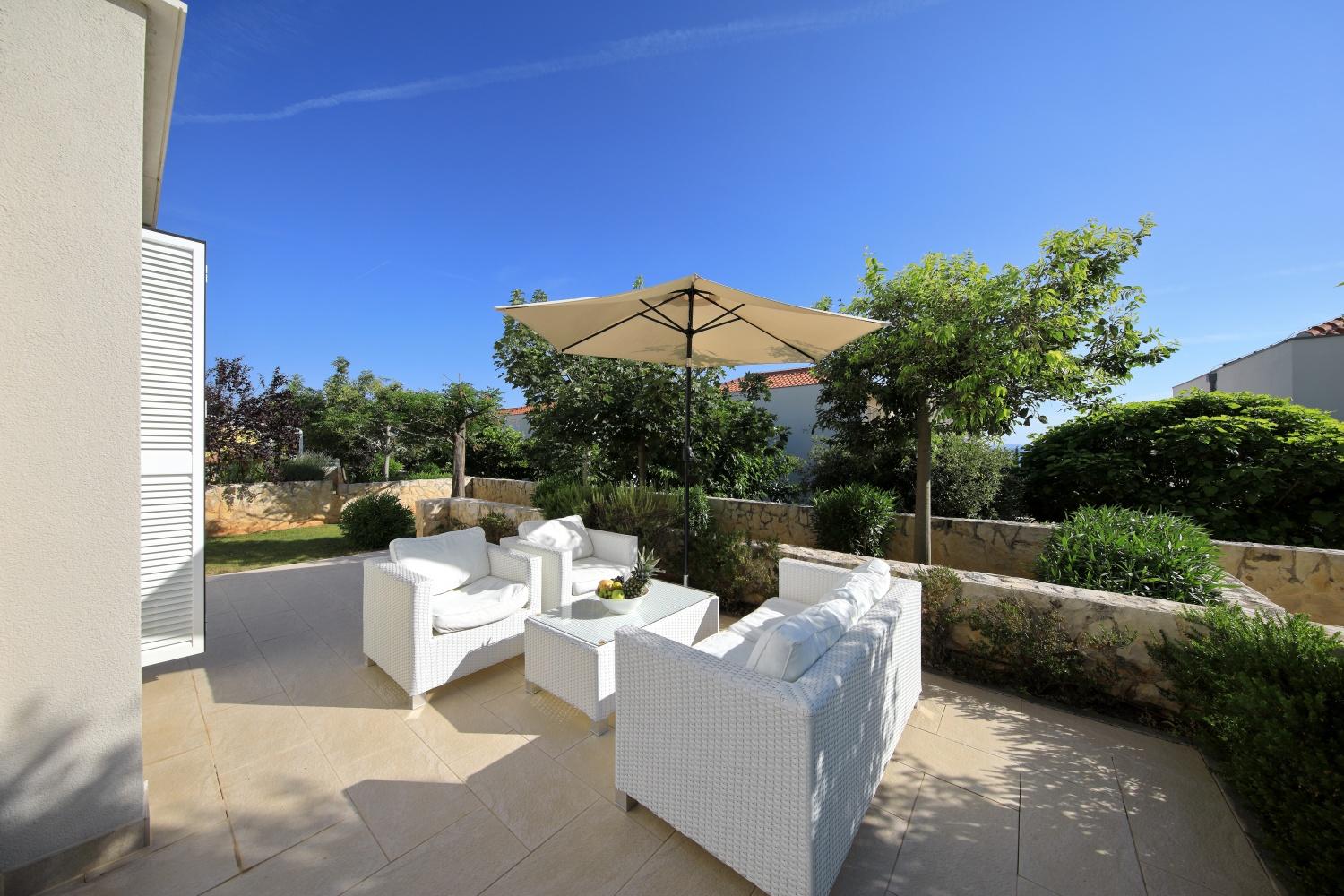 Sunnyside Apartments Resort Petrcane Eksteriør bilde