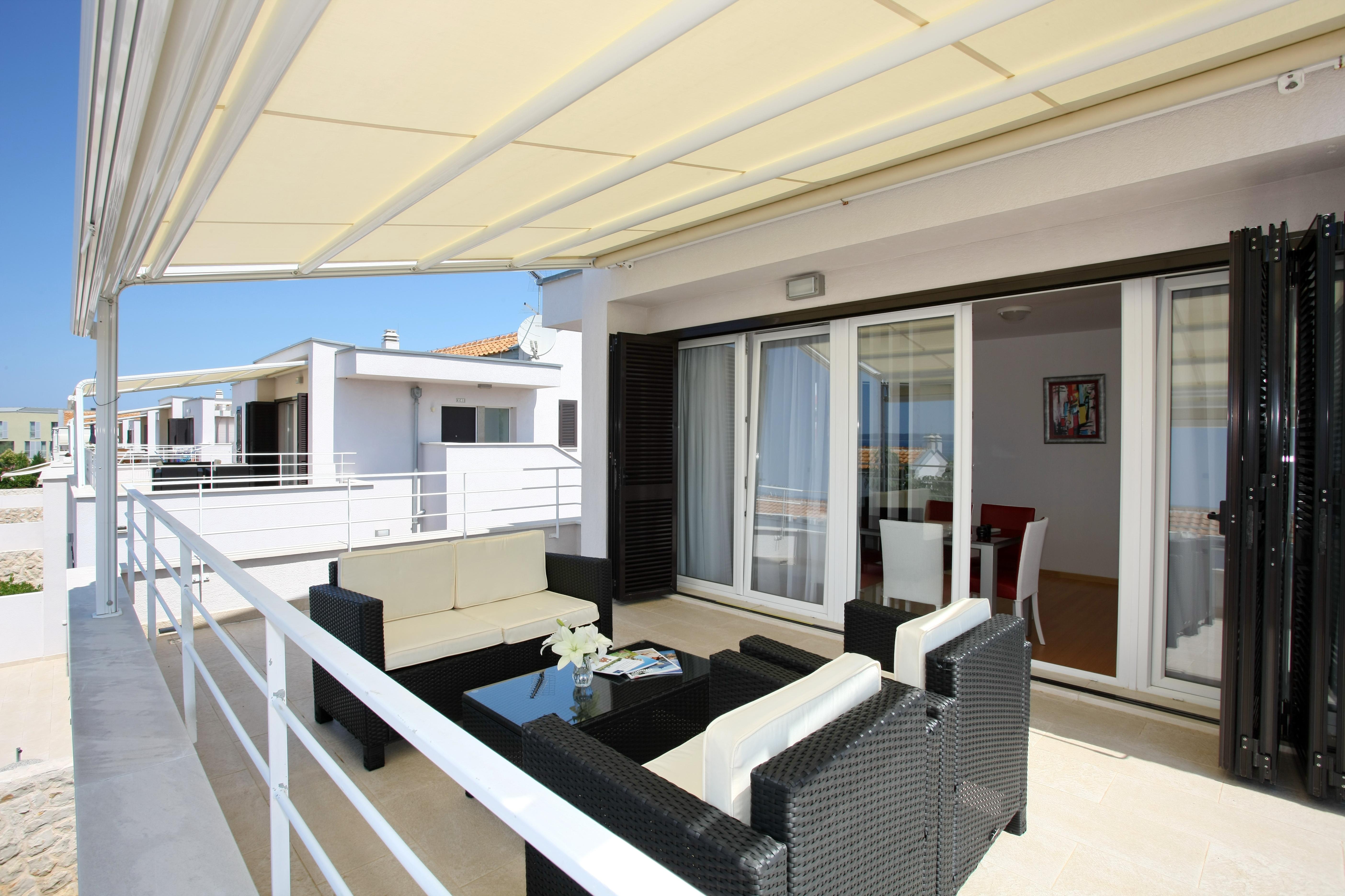Sunnyside Apartments Resort Petrcane Eksteriør bilde