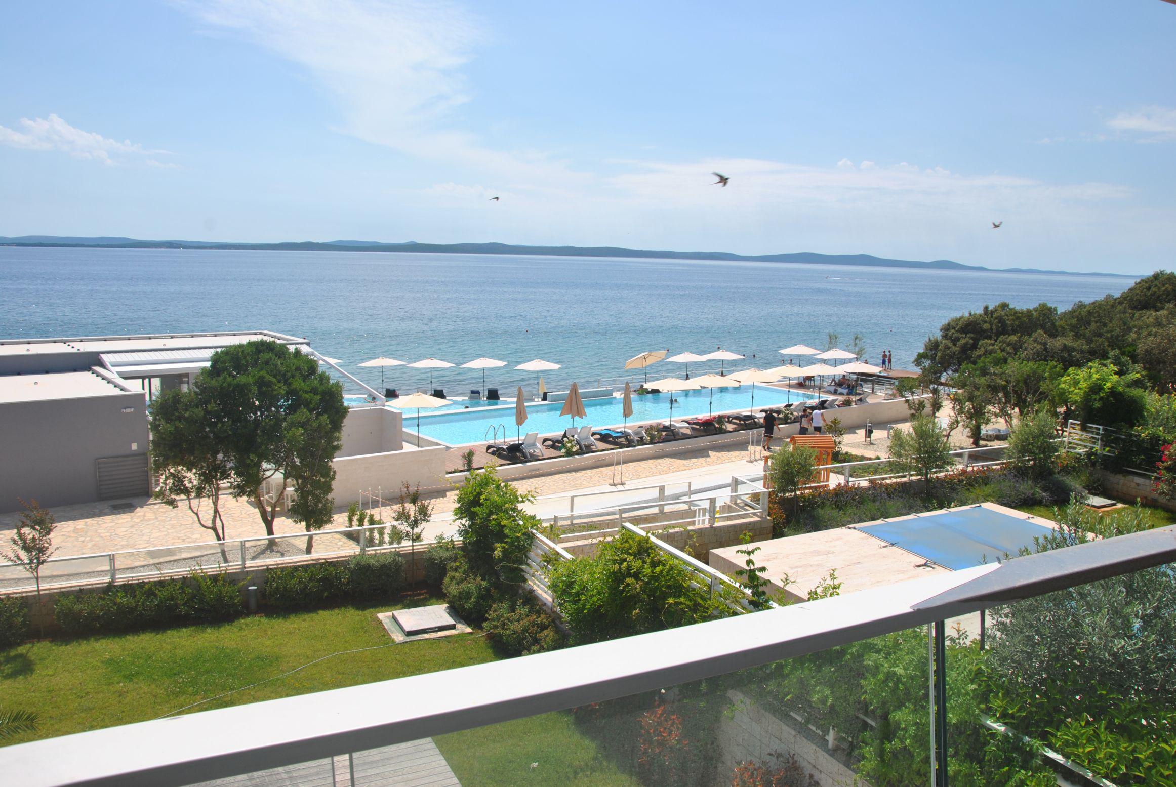 Sunnyside Apartments Resort Petrcane Eksteriør bilde