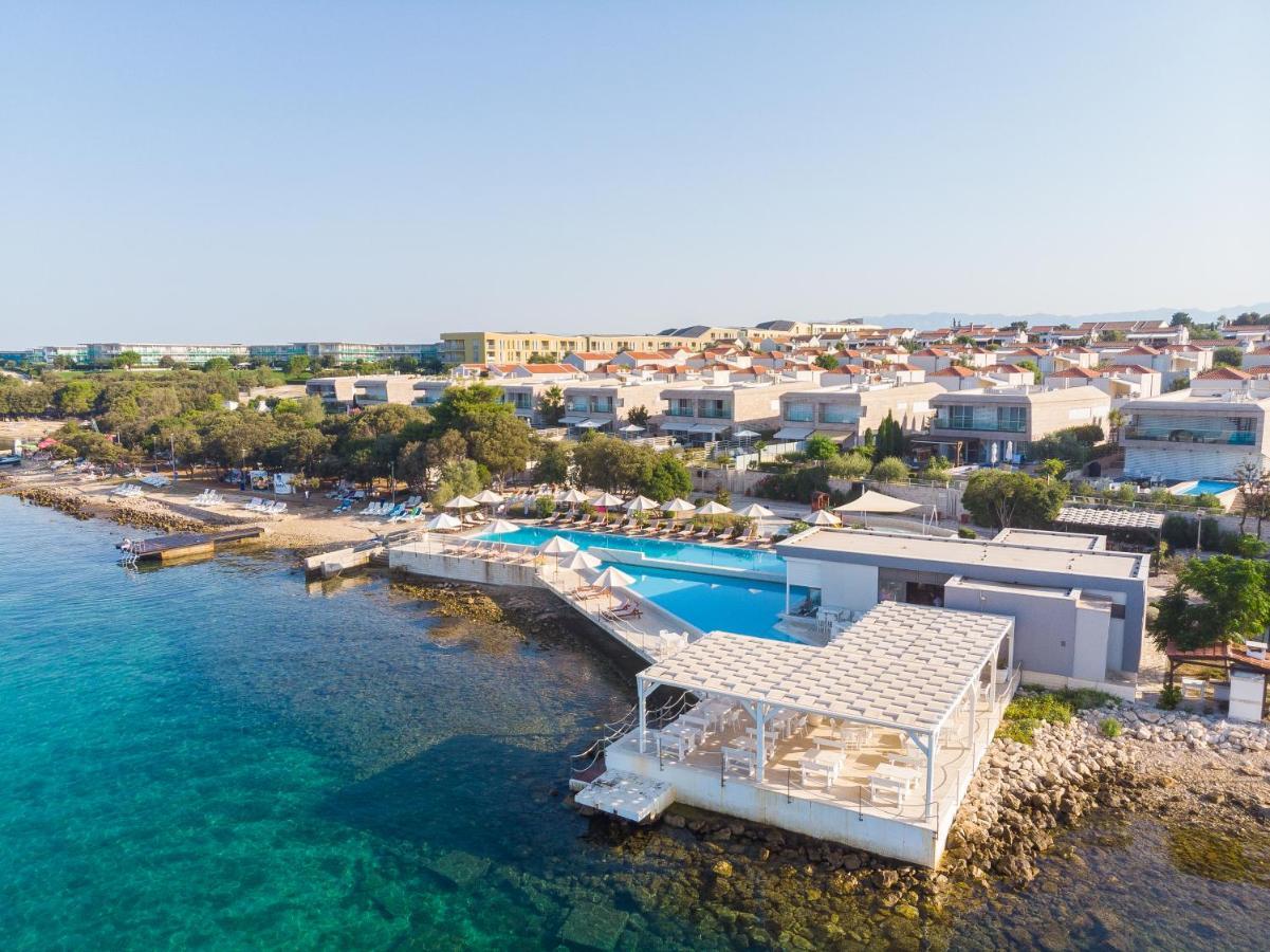 Sunnyside Apartments Resort Petrcane Eksteriør bilde