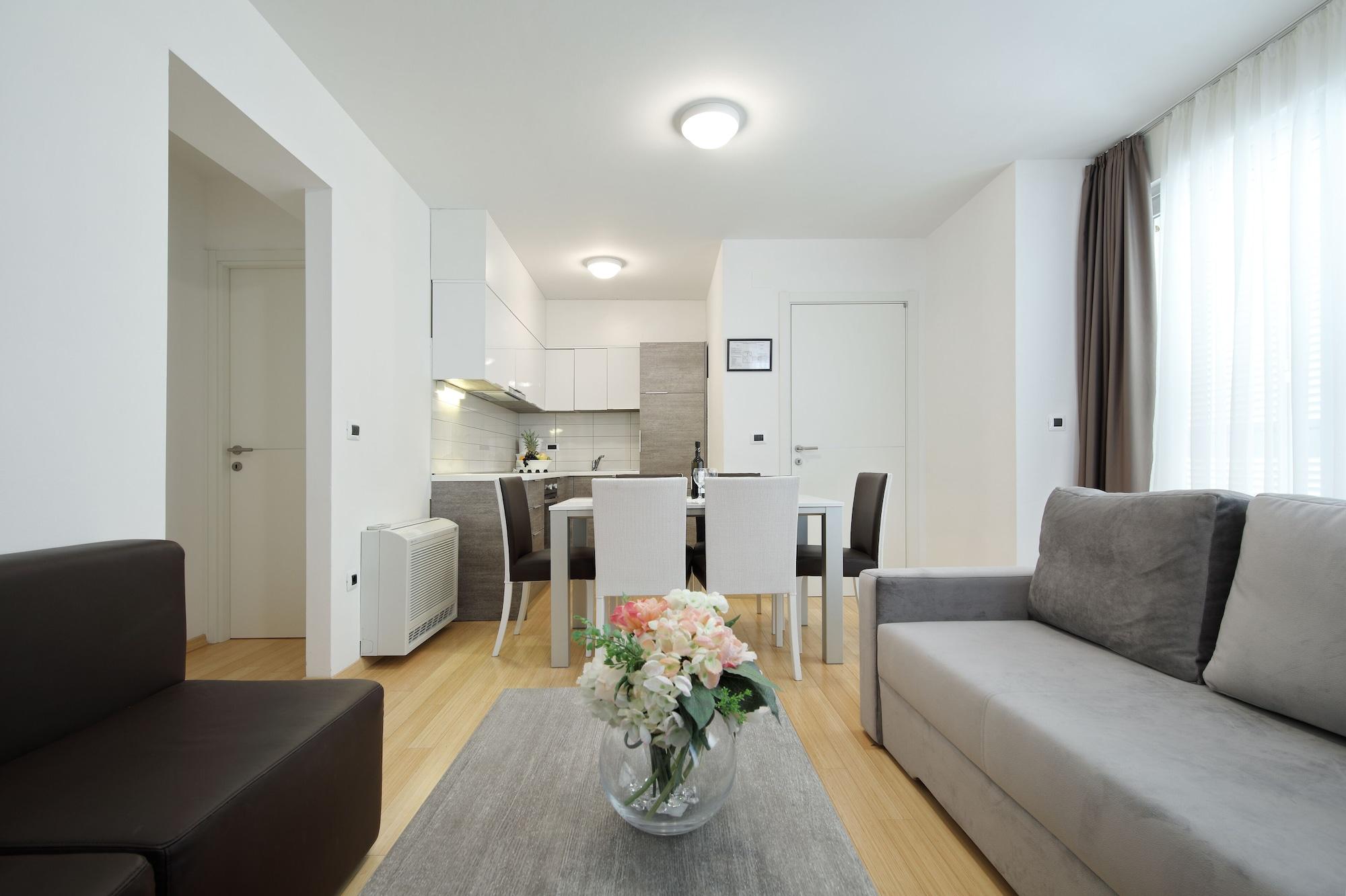 Sunnyside Apartments Resort Petrcane Eksteriør bilde